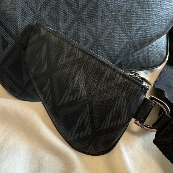 ❤️‍🔥SOLD❤️‍🔥DIOR 2023 Saddle Triple Pouch Diamond Pattern Crossbody Unisex Bag - Picture 5 of 17